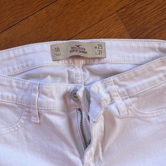 Hollister white jeans - Picture 2 of 3